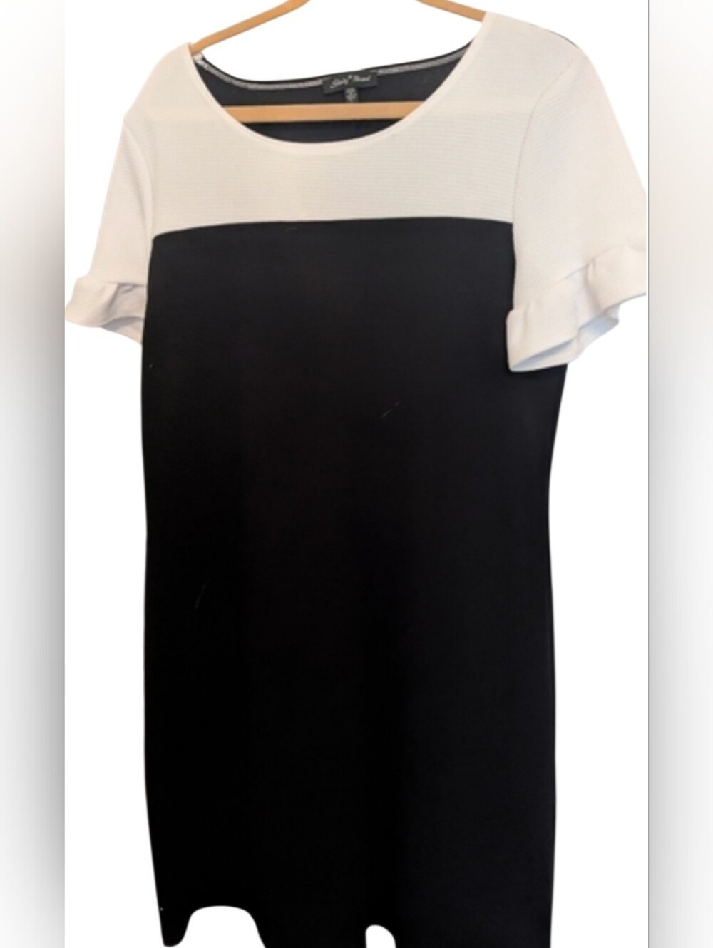 Slinky Brand Black and White Dress With Rufle Sleeves.